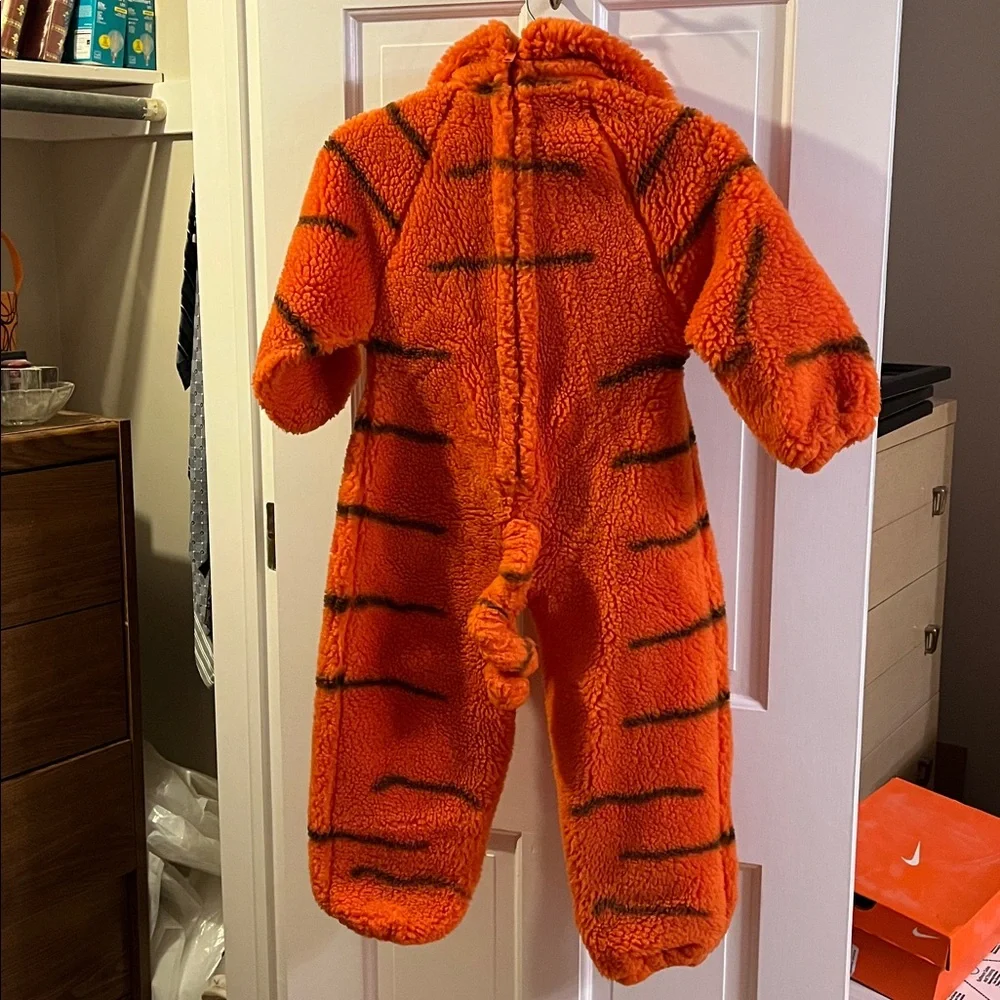 Disney Tigger costume - Picture 2 of 4